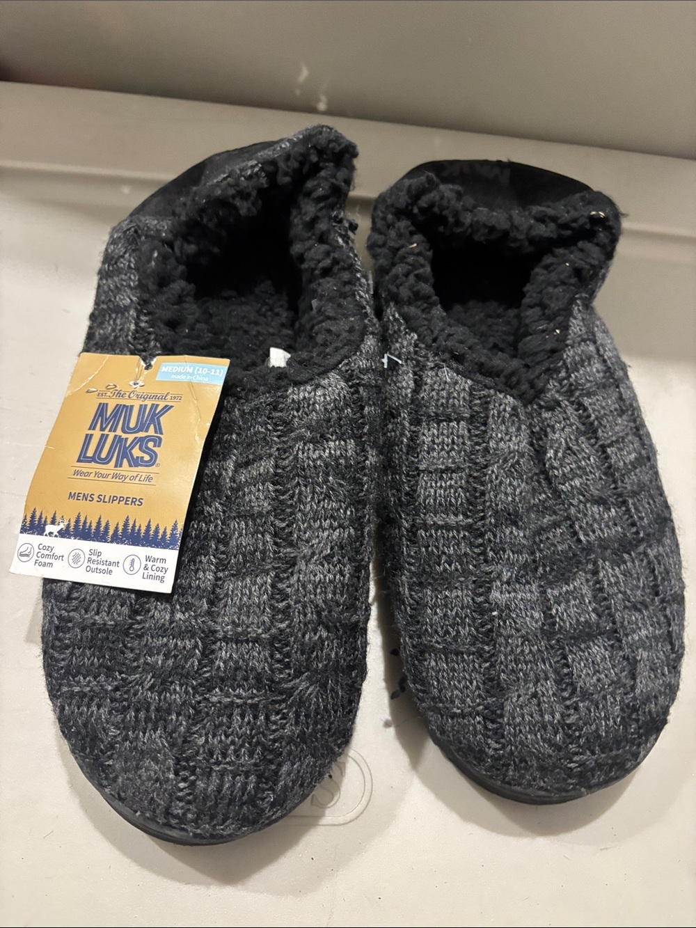 Muk Luks Mens Gray Knit Slip-On Slippers with Faux-Sherpa Lining 10-11